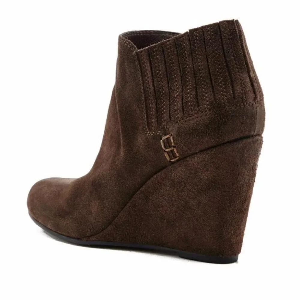 Dolce Vita Gwynn Suede Wedge Booties  10